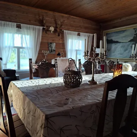 Old Manor Holmila-vanha Holmila * Tiainen